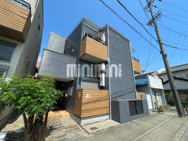 建物外観　オシャレなデザイナーズアパート