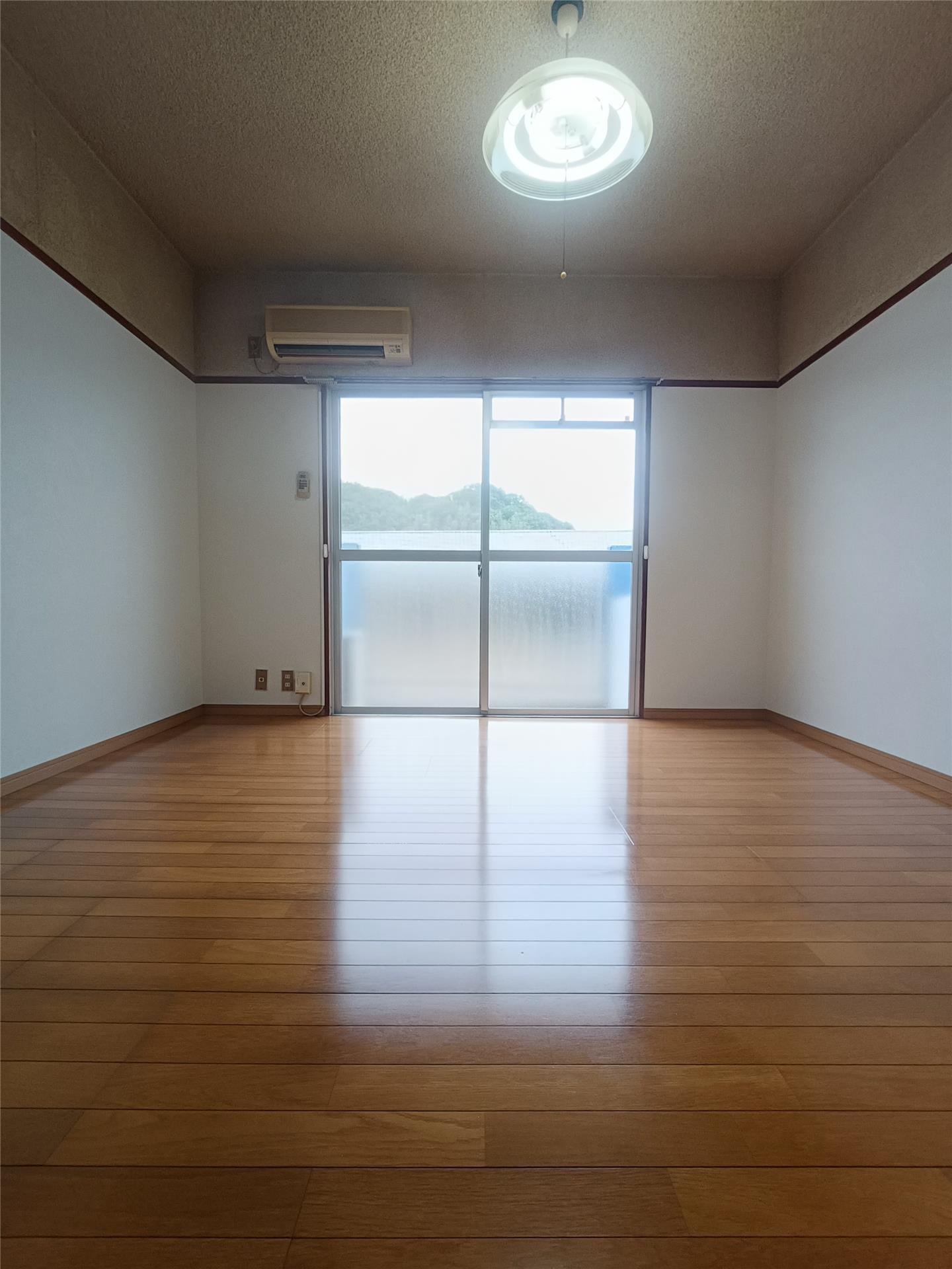 コーポ寿の居間写真