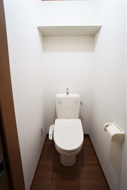 トイレ　※ほかの号室の参考写真です※