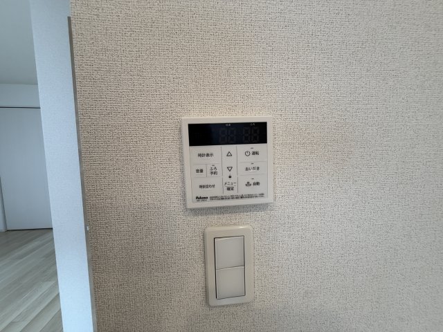 その他設備　給湯リモコン