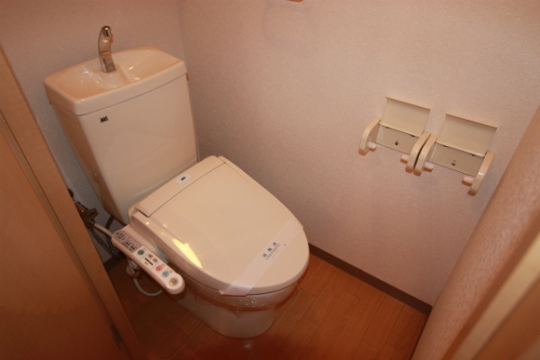 イーストシャリマールのトイレ写真