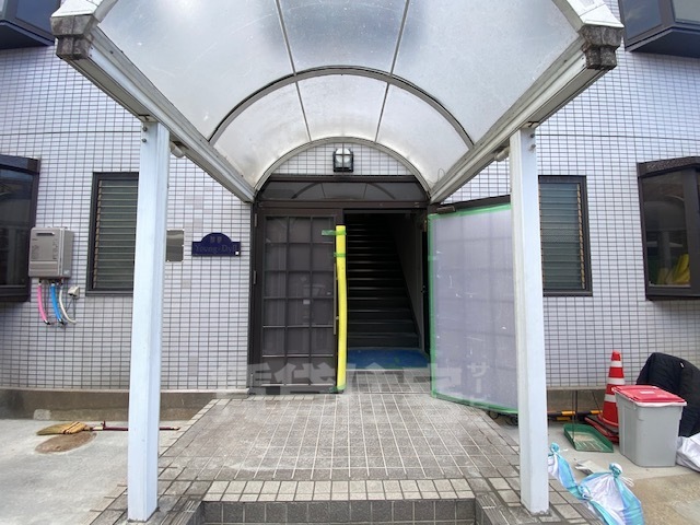 阪急京都線 茨木市駅 徒歩10分 3階建 築40年の外観写真
