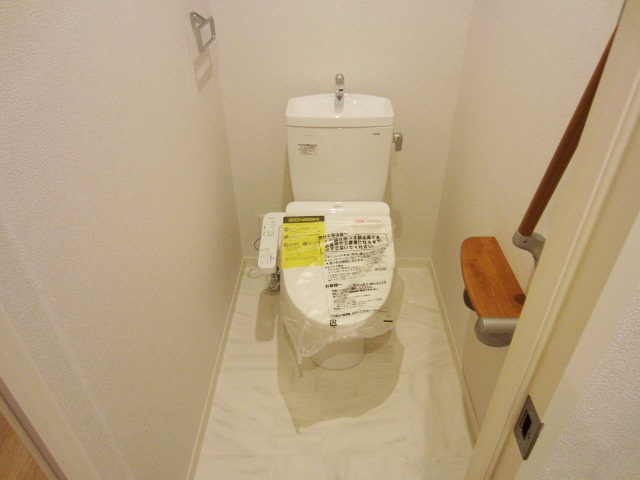 シャーメゾンシャルム磯上のトイレ写真