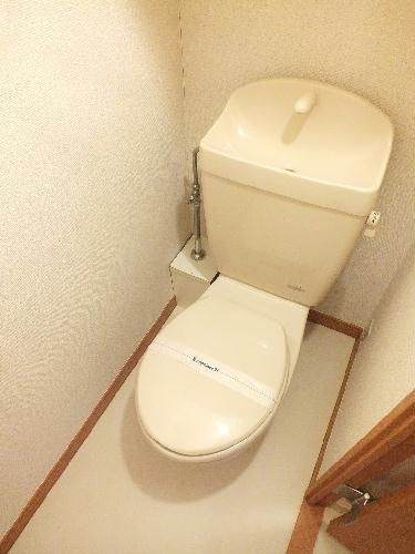 レオパレスピーチハウスのトイレ写真