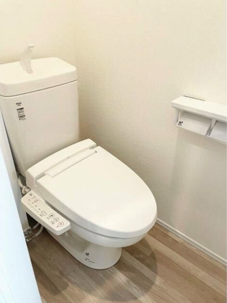 ＪＲ総武線 小岩駅 徒歩10分 2階建 築3年のトイレ写真