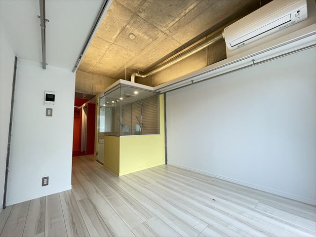 Refuge Happiness Towerの居間写真