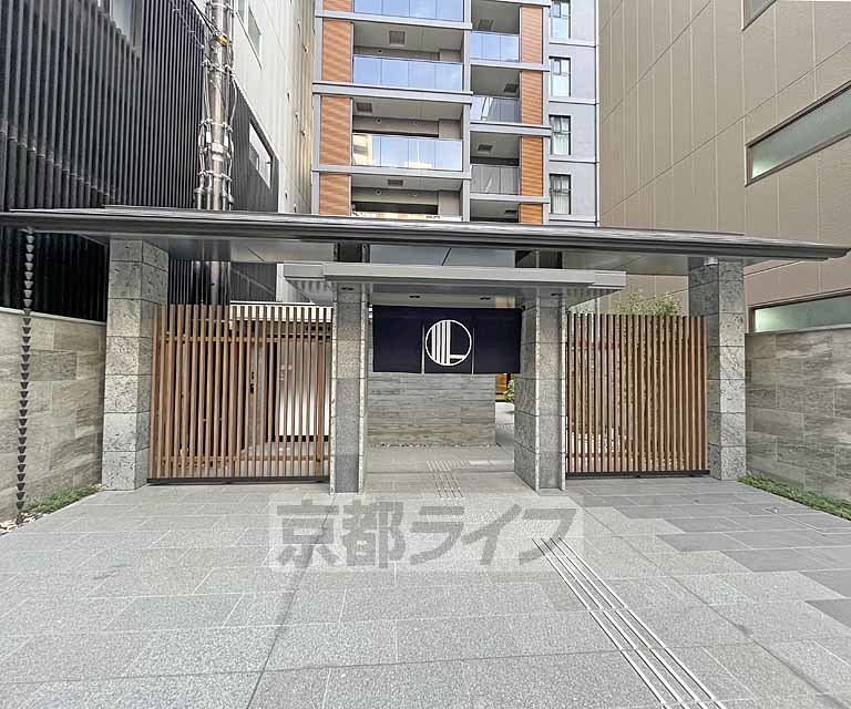 地下鉄烏丸線 五条駅 徒歩2分 11階建 築4年の外観写真