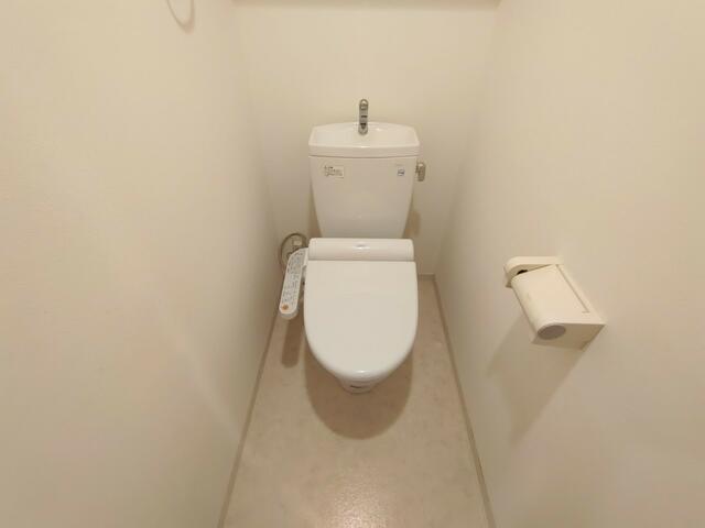都営浅草線 東日本橋駅 徒歩5分 12階建 築22年のトイレ写真