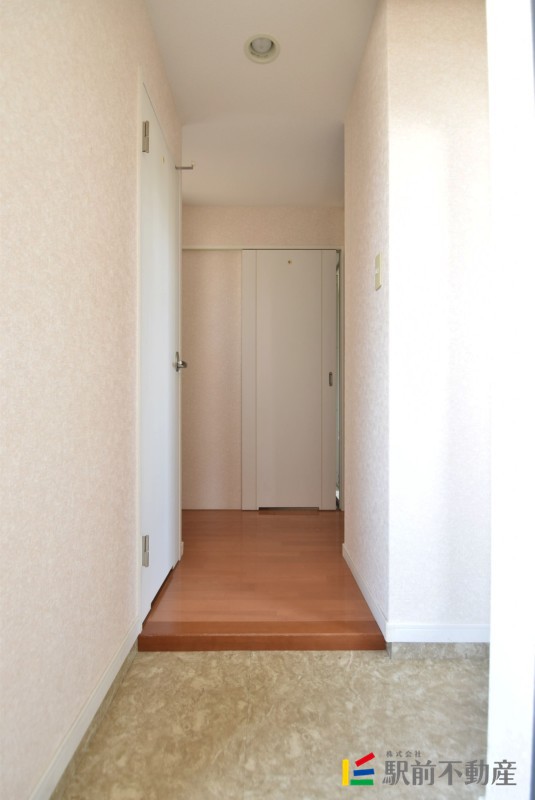 玄関　※同タイプ別部屋
