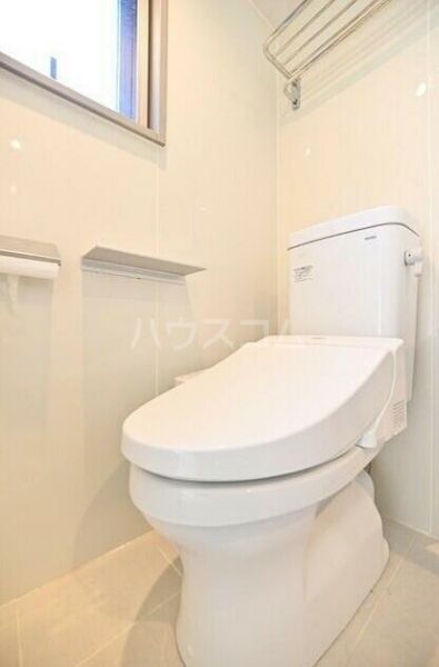 アパートメントクロ三軒茶屋のトイレ写真