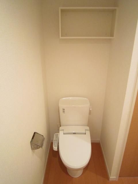 トイレ　ウォシュレット付