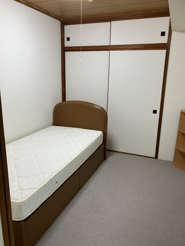 その他部屋・スペース　寝室　ベッド付き