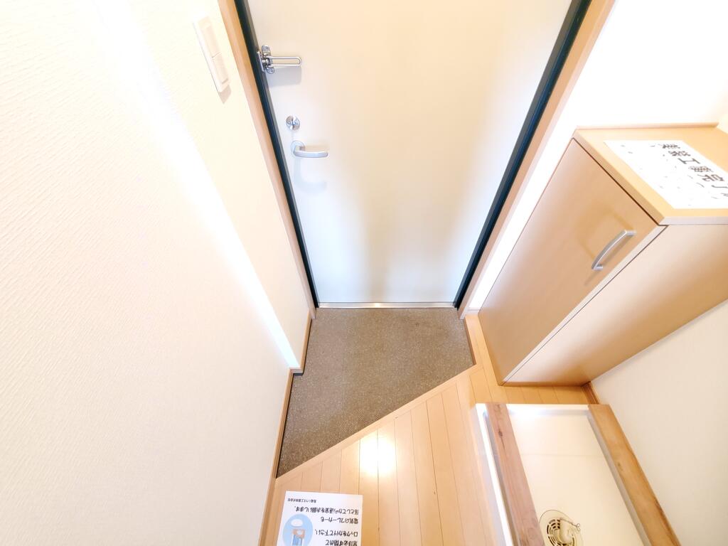 メゾンドマルコの玄関写真