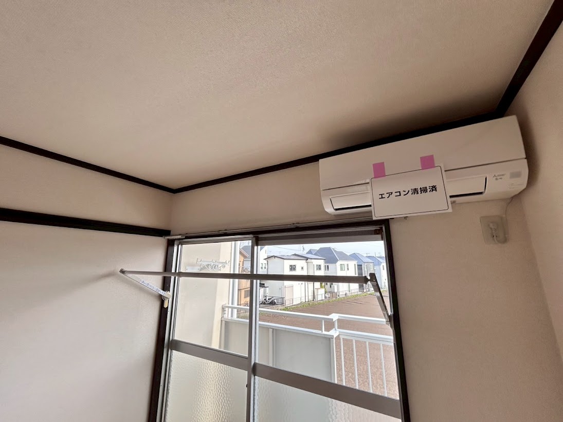 その他設備　雨の日でも安心の室内物干しユニット付き