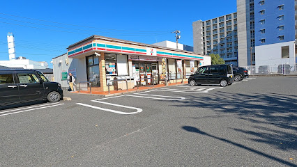 コンビニ　セブン-イレブン 八幡陣原店（コンビニ）まで192m