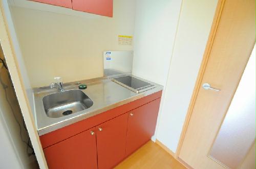 キッチン　安心のヒーター型コンロ