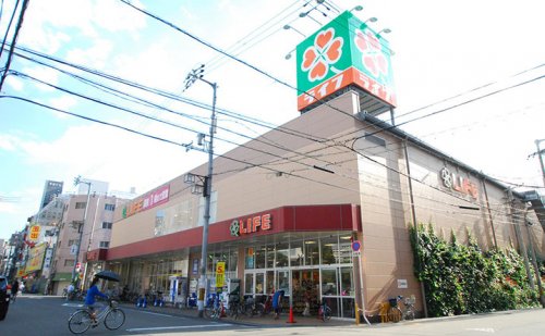 スーパー　ライフ 大国町店（スーパー）まで506m
