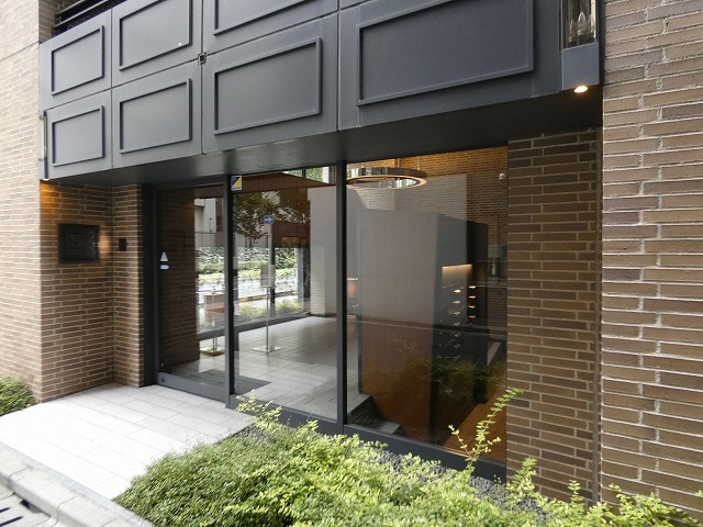 エントランス　エントランス