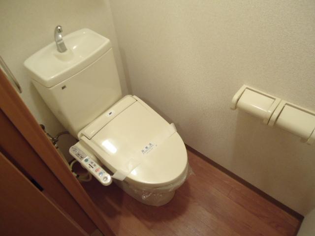 トイレ　シャワー付トイレ