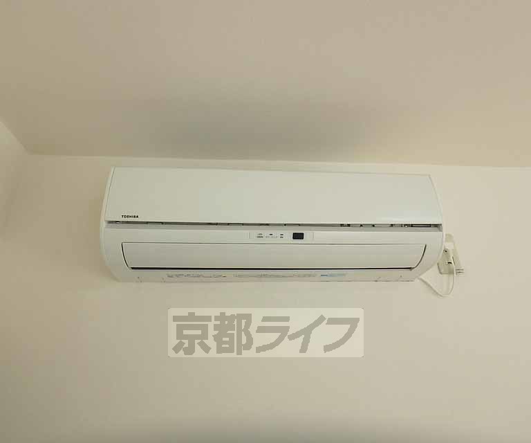 その他設備　真夏と真冬のお部屋を快適にしてくれます