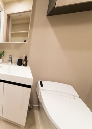 トイレ　小物はついておりません