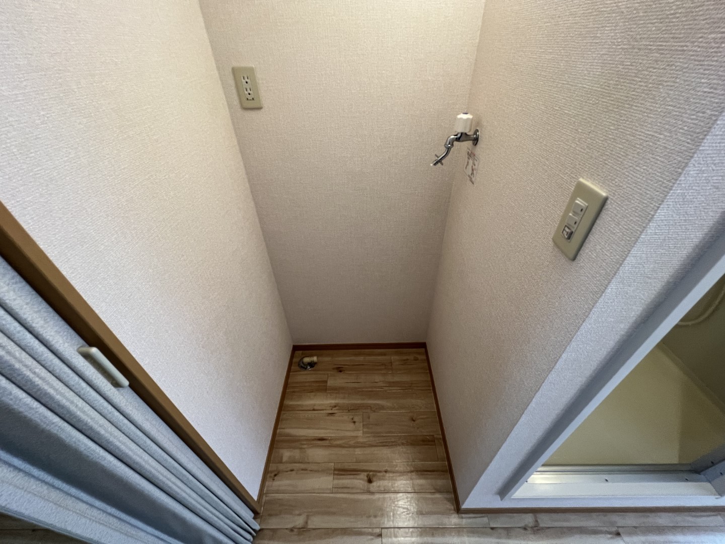 その他設備　他室参考写真　洗濯機置場