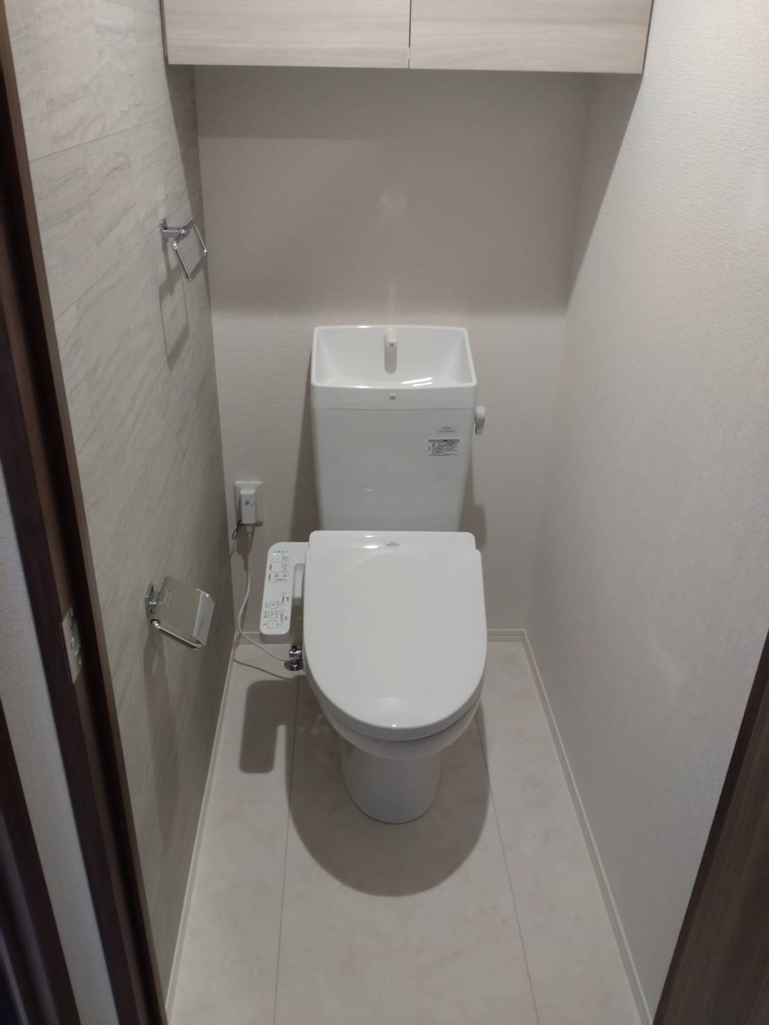 トイレ　温水洗浄便座でお尻を綺麗に♪