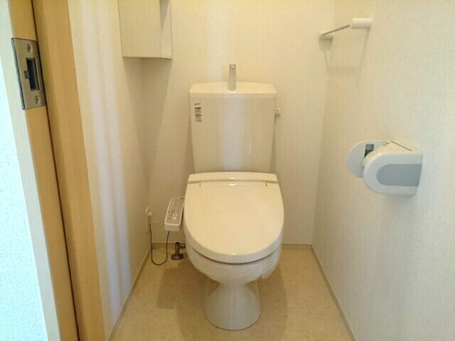 トイレ　ウォシュレット