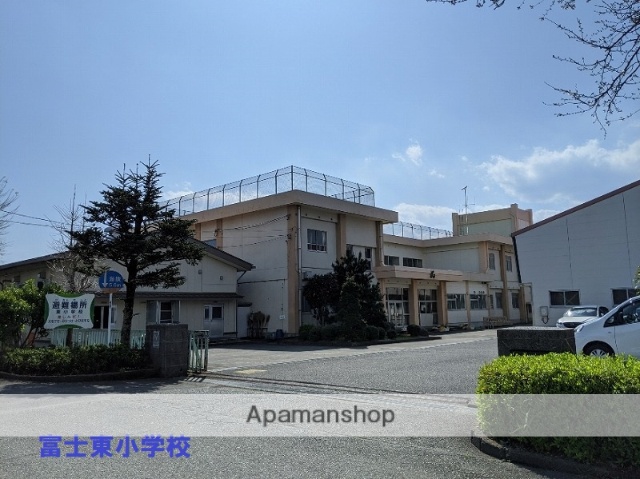 小学校　東小学校（小学校）まで4721m