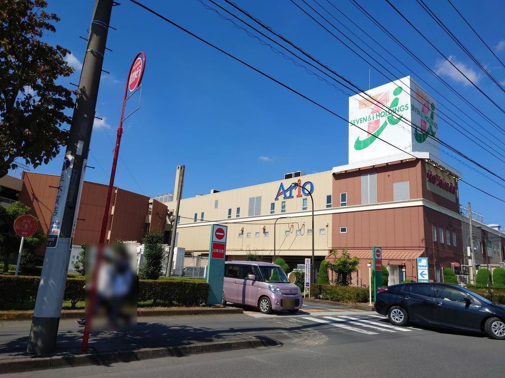 【深谷市稲荷町北のアパートのショッピングセンター】