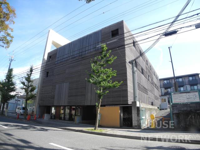 カトルセゾン白川の建物外観