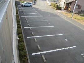 駐車場　駐車場