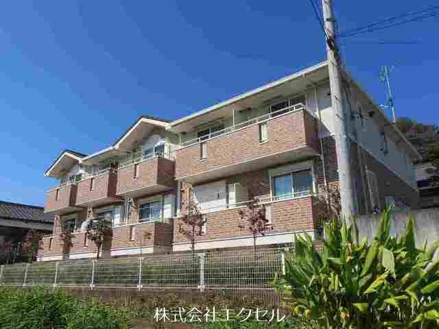 建物外観　南東向きで陽当たり良好です。