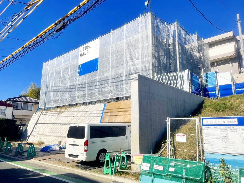 横浜市戸塚区柏尾町のマンションの建物外観