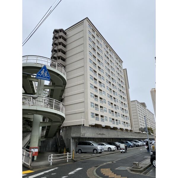 夢野団地弐号館の建物外観