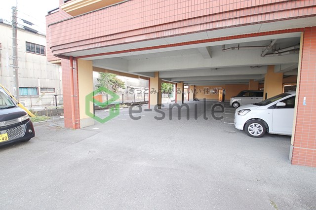 駐車場　カースペースがあります