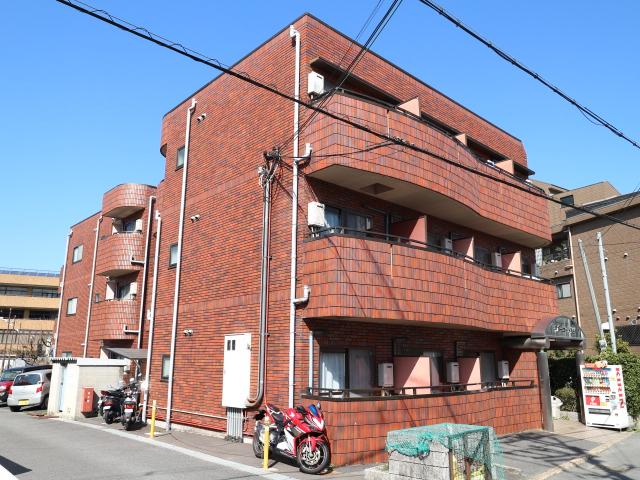 生駒市辻町のマンションの建物外観