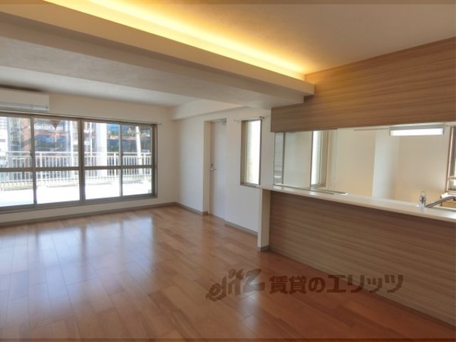 居室・リビング　リビング