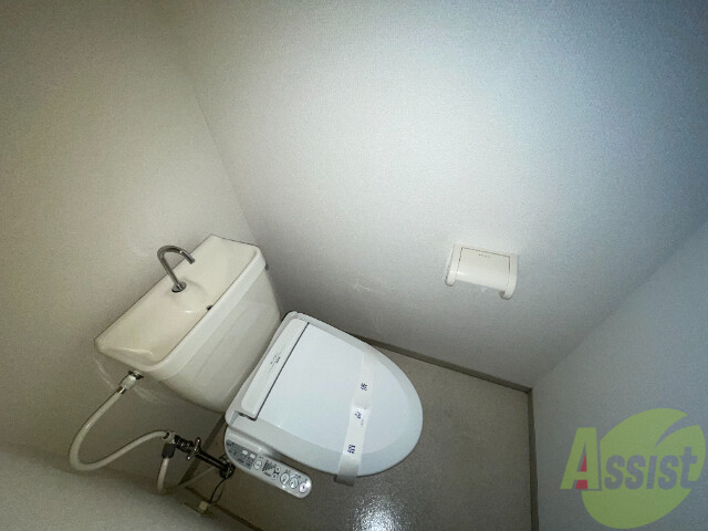 トイレ　温水洗浄便座付きのトイレは、使用しやすそうですね。