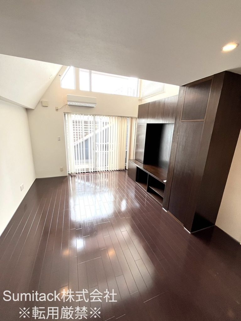 居室・リビング　リビング