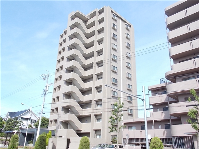 Hill Palace IKAIの建物外観