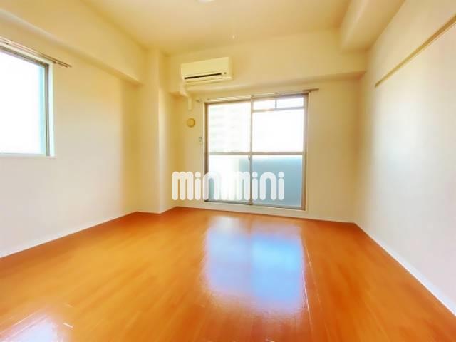 居室・リビング　明るいお部屋です。