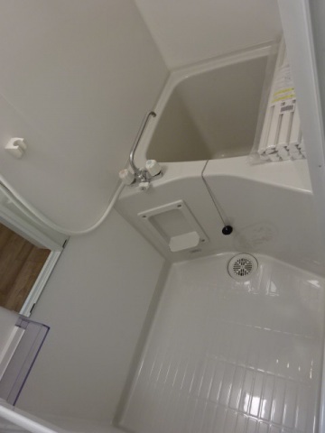 バス・シャワールーム　バス・トイレ別々　浴室乾燥機