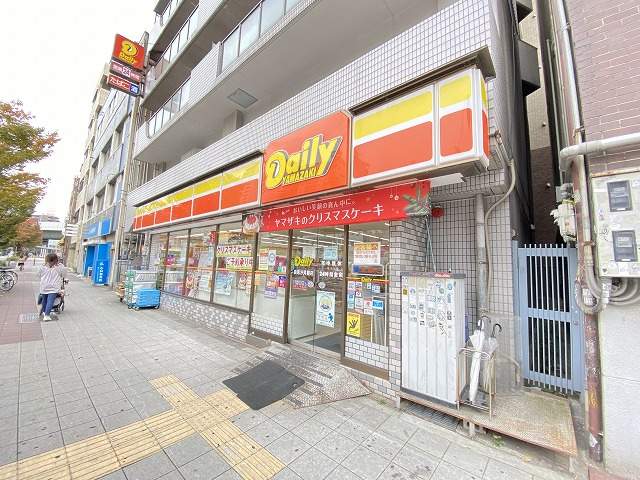 コンビニ　デイリーヤマザキ浪速汐見橋店（コンビニ）まで820m