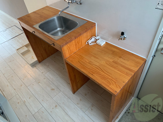 キッチン　シンプルなキッチンです。一人暮らしは最適ですね。