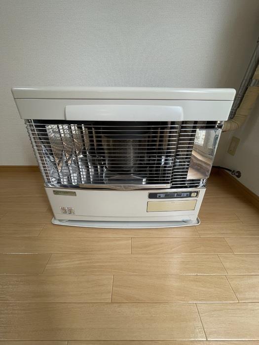 居室・リビング　灯油FFストーブ