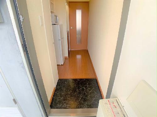 玄関　設備・仕様は号室により異なる為、現況を優先致します。