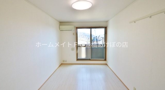 居室・リビング　同型別部屋写真