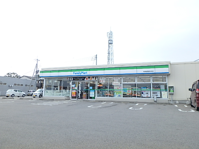 コンビニ　ファミリーマート那須塩原豊浦北町店（コンビニ）まで523m