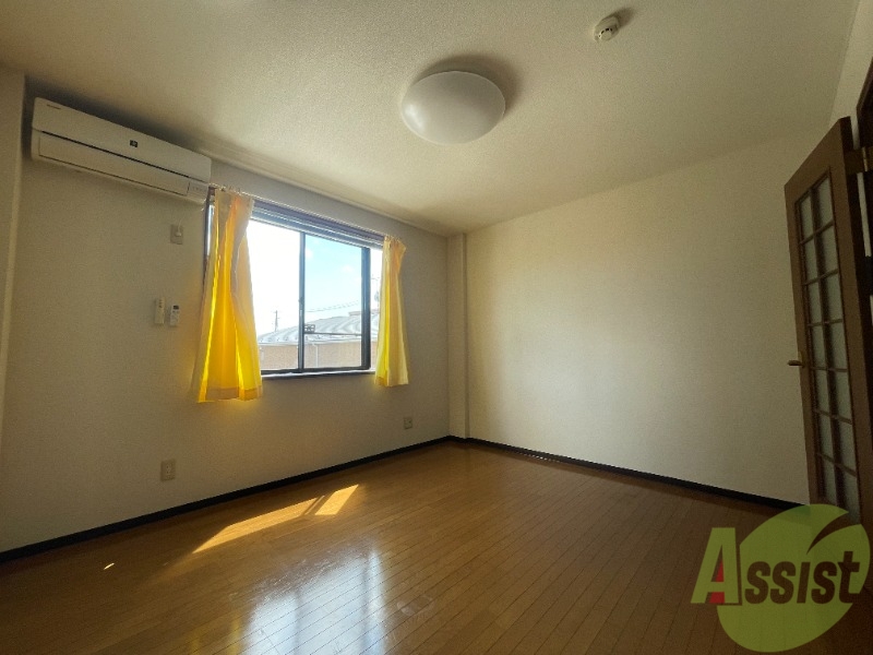 その他部屋・スペース　朝の目覚めが良くなりそうなお部屋の光ですね。